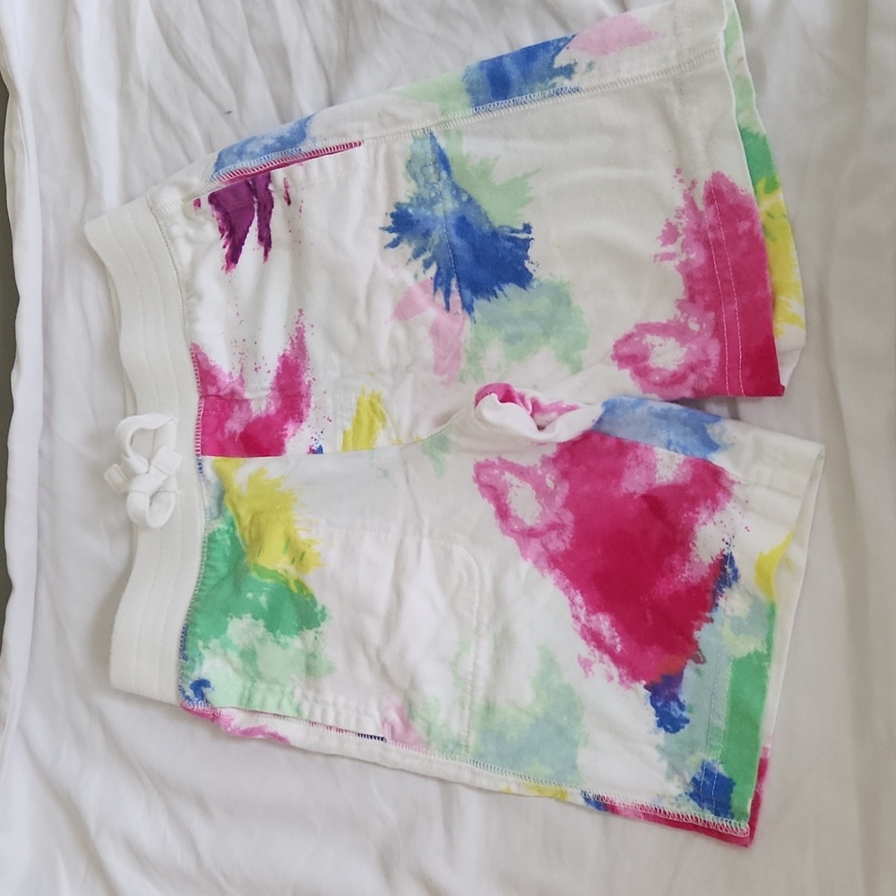 Gap 5T white base with multi color design